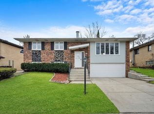 6416 Forestview Dr, Oak Forest, IL 60452