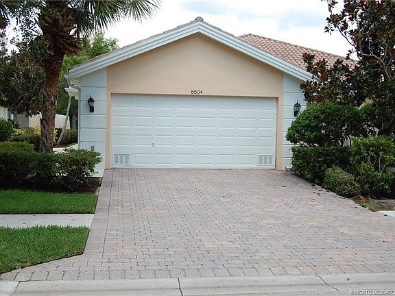 2nd image of 8504 SE Retreat Dr