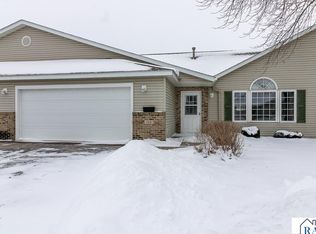 104 Oxford Path, Mankato, MN 56001