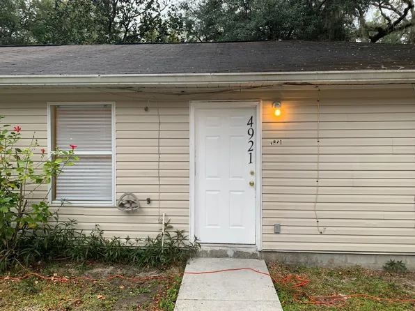 4921 5th St, Zephyrhills, FL 33542