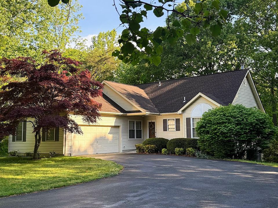 1st image of 15440 Sorrel Ridge Ln