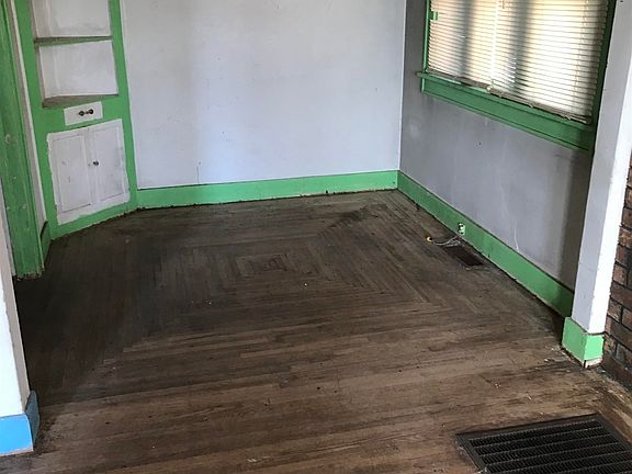 5th image of 523 Avenue G