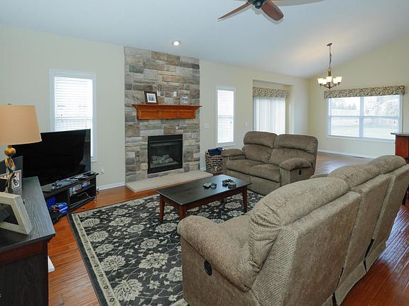 7877 Presque Isle-104