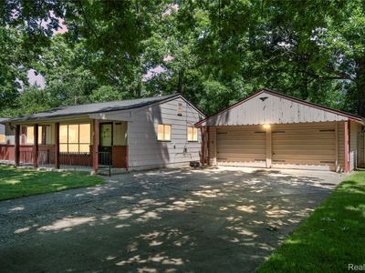 4030 Letart Ave, Waterford, MI, 48329