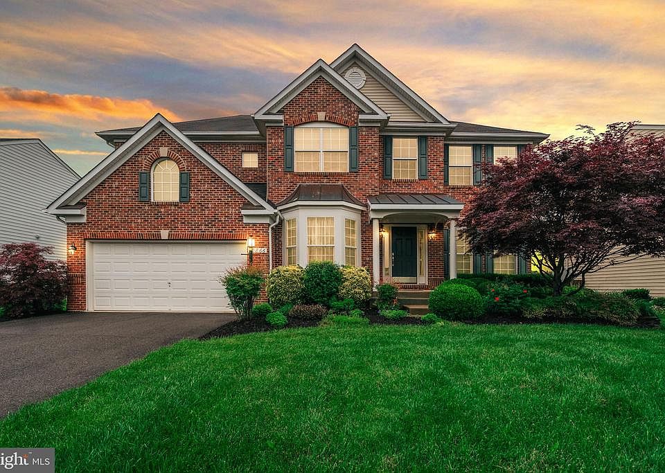 1st image of 10866 King Nobel Ln