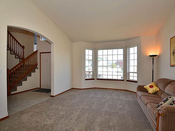 3rd image of 19106 E Riverwalk Ln
