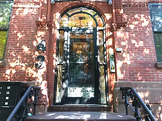 Rented by Rennit Inc.