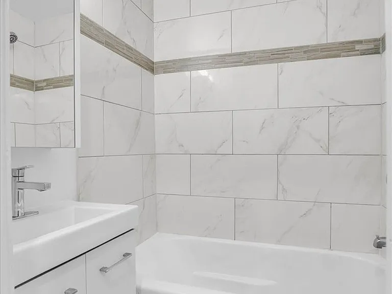 15 Thorburn Ave #104 — Photo 6