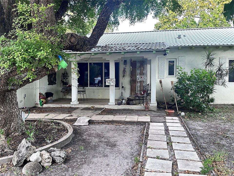 2nd image of 845 NE 71st St
