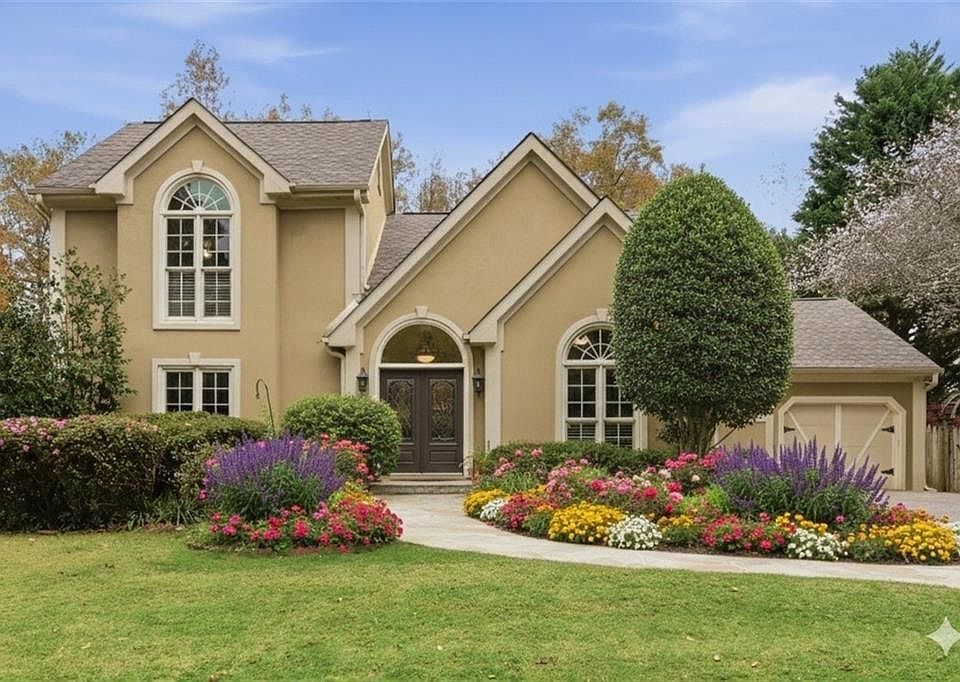 1st image of 591 Delphinium Blvd NW