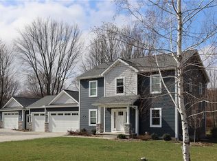 4350 Carlton Dr, Fairview, PA 16415