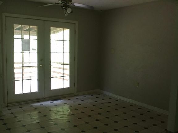 4th image of 130 Bonnie Ln