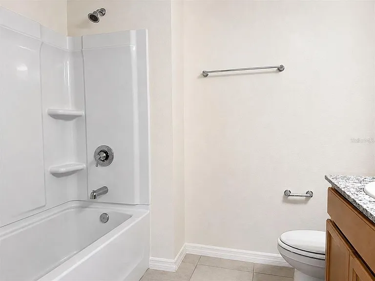 2717 Raindrop Run St — Photo 14