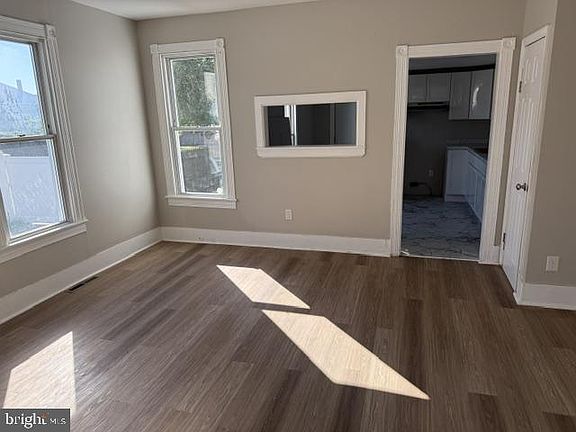 5th image of 712 3rd St N