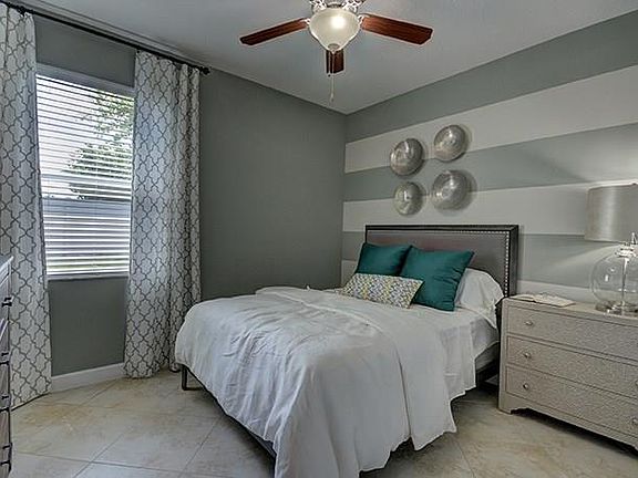 4th image of 13736 Reindeer Cir