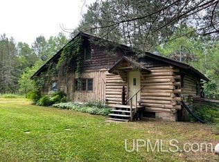 178 Carlson Rd, Crystal Falls, MI 49920