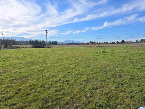 999 S Brown Rd, Sequim, WA 98382