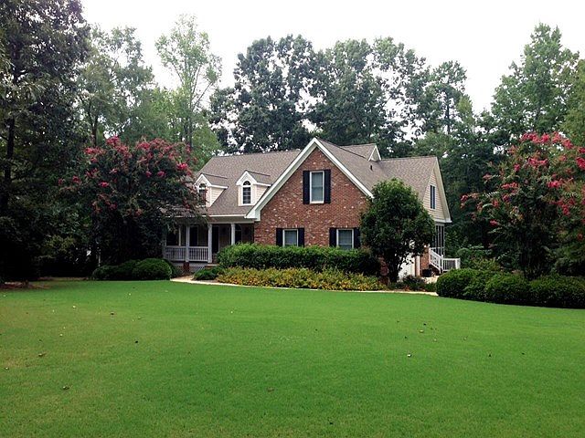 1st image of 105 Blue Heron Dr #15