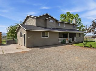400 Charvet Rd, Grandview, WA 98930