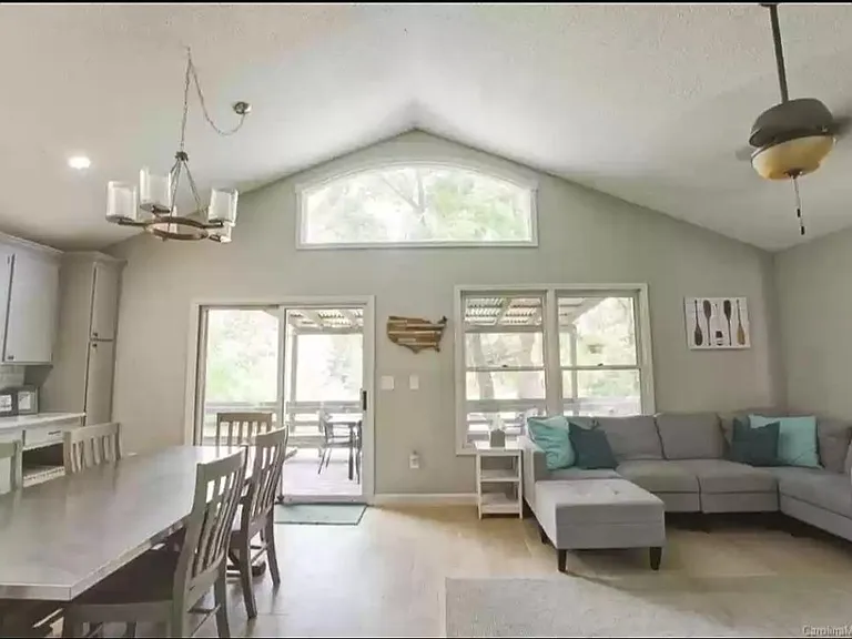 6702 Emerald Isle Dr — Photo 15