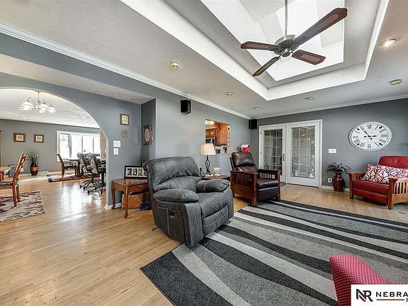 2nd image of 9616 Nina St
