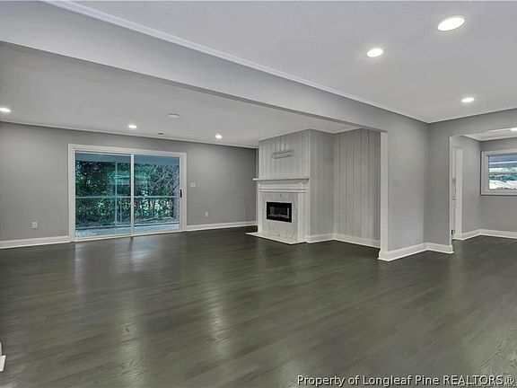 5th image of 216 Speller St