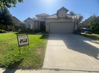 15778 W San Joaquin Ave, Kerman, CA