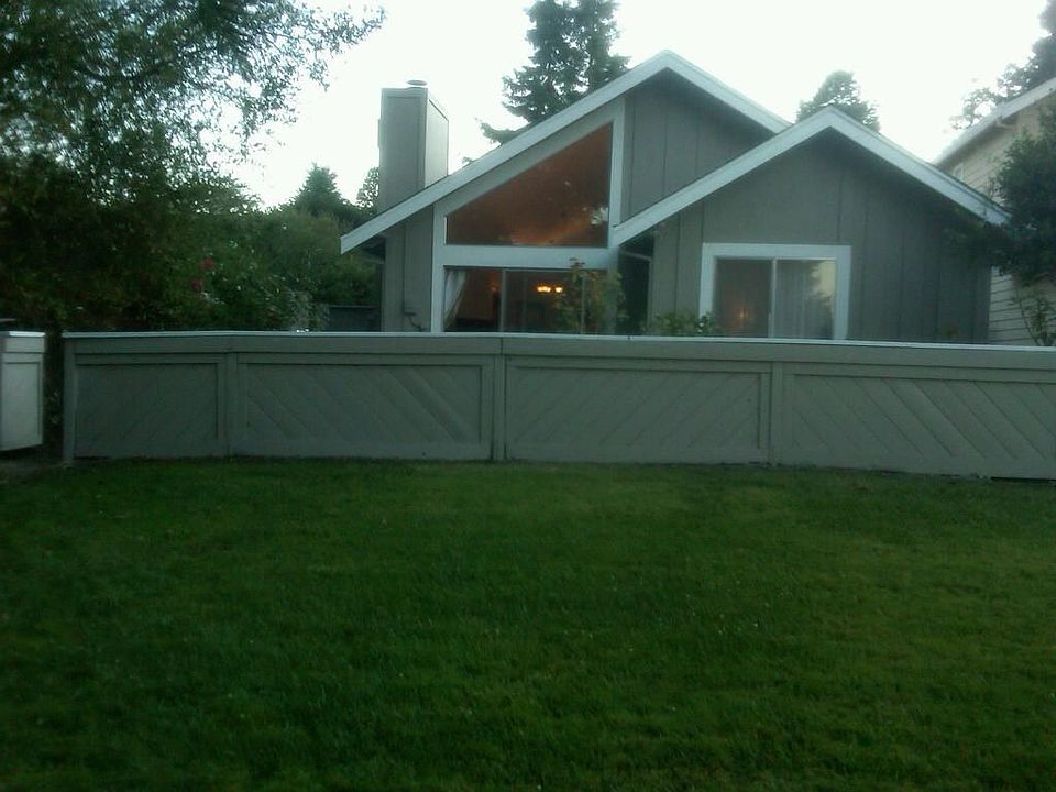 2nd image of 405 Lockewood Ln