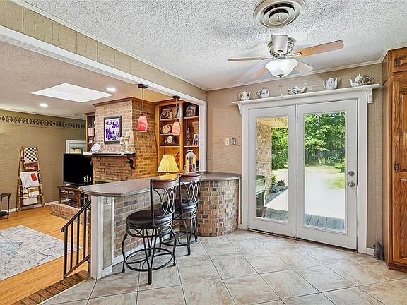 5th image of 66009 Saint Mary Dr