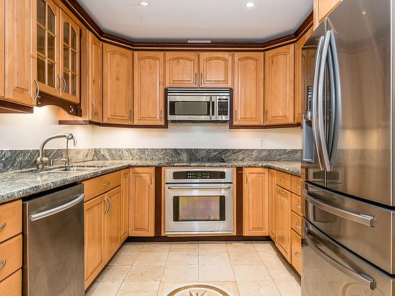 2nd image of 1701 Anacapa St Unit 3