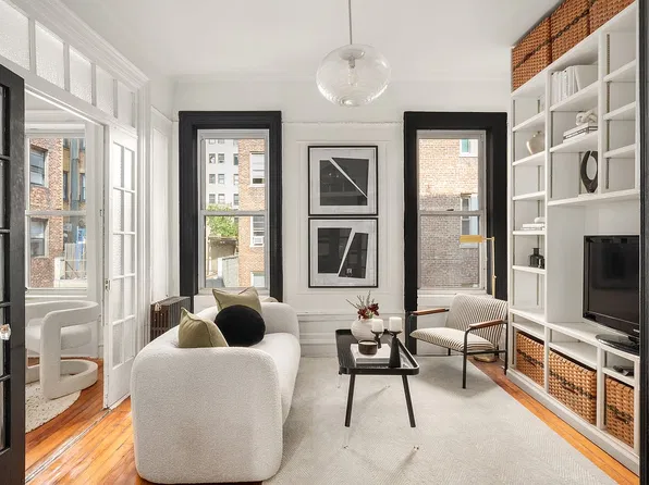 237 W 109th St APT 3D, Manhattan, NY 10025