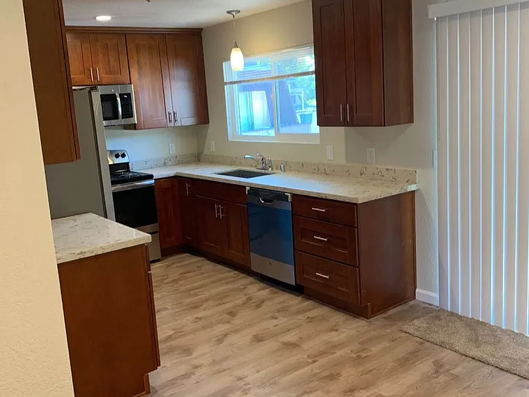 497 Sebastopol Avenue — Photo 12