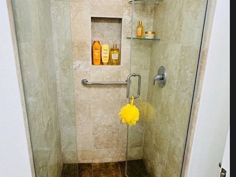 930 California Ave #105 — Photo 4