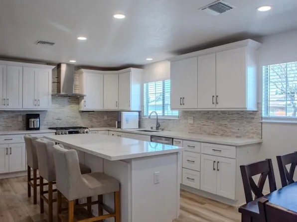 520 Ronwood Ave, La Habra, CA 90631