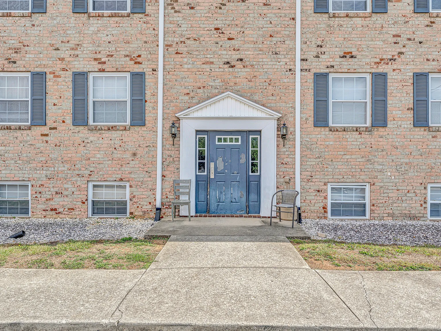Ellsworth Place — Photo 3