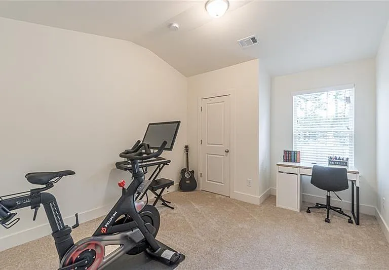 5392 Brooklands Dr — Photo 10