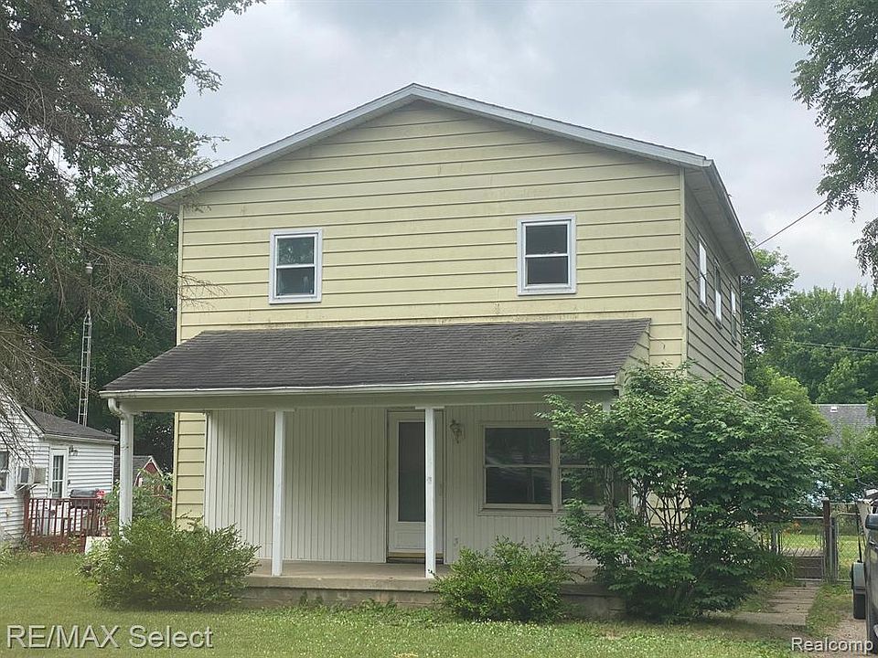 1st image of 3303 Burnell Ave