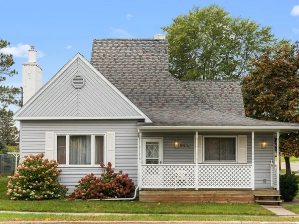 502 S Court Ave, Gaylord, MI 49735
