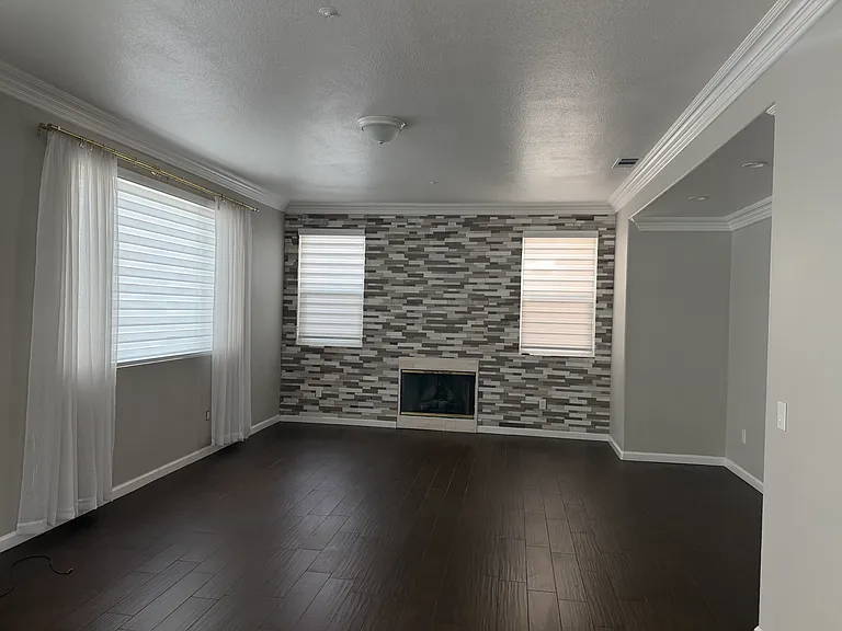 5901 Kendrick Dr — Photo 9