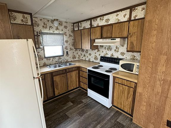 2nd image of 600 Ivy St #6006