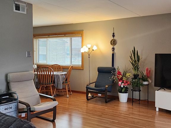 3rd image of 9933 S Shady Ln APT 2A