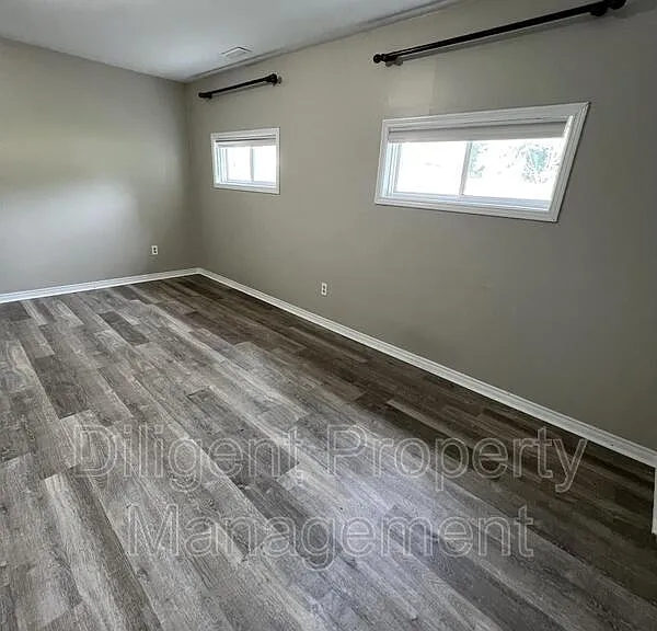 64 Lynch St #6 — Photo 2