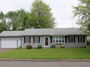 7 Moreau Pl, Agawam, MA 01001