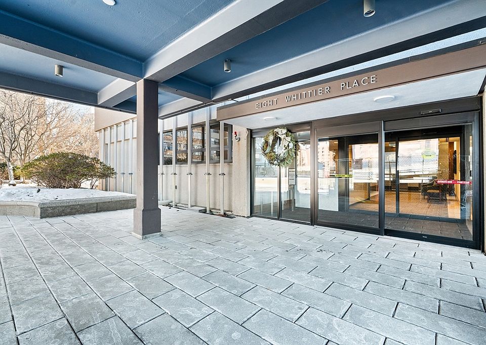 1st image of 8 Whittier Pl APT 18A