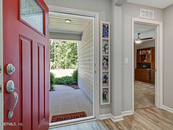 2nd image of 85 ORIENT Drive