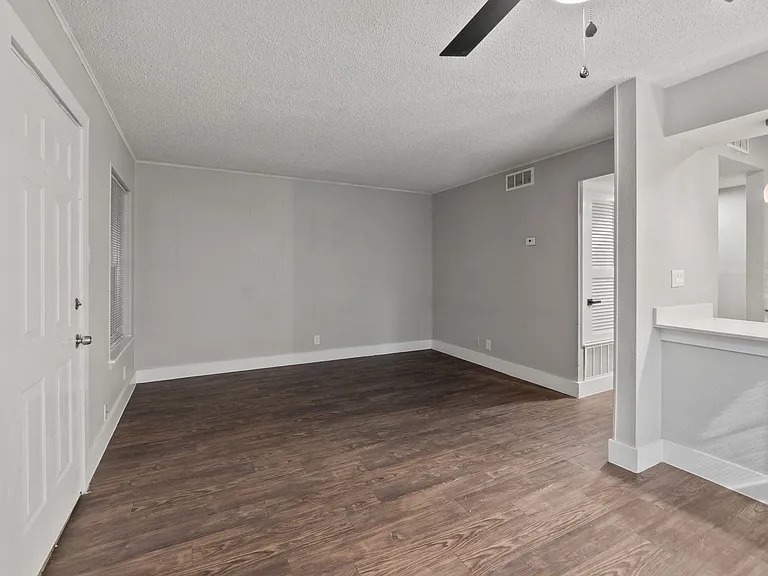 Anderson Flats — Photo 3