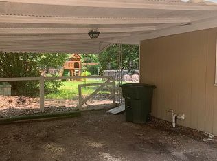 612 1/2 SE Cherry St, Jesup, GA 31546