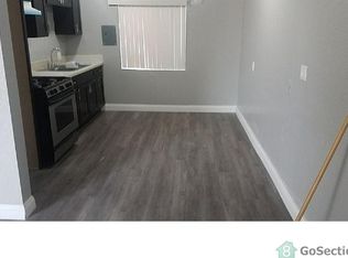 158 W 74th St APT 4, Los Angeles, CA 90003