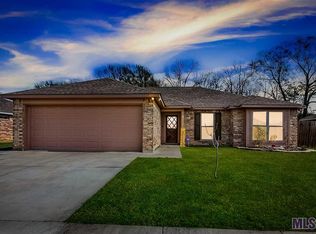 1125 Point Andrew Dr, Gonzales, LA 70737