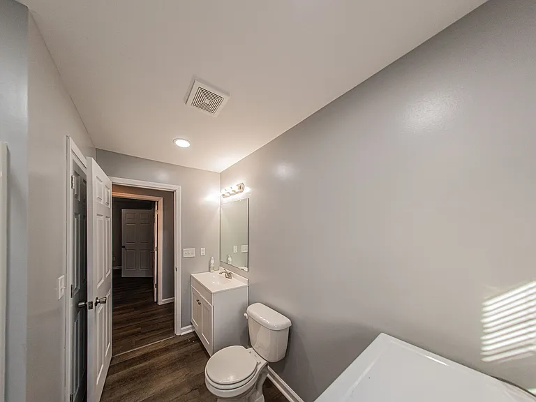 120 Lake Dr #3 — Photo 18